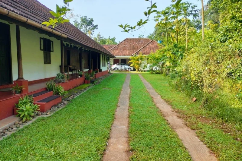 Kuruvinakunnel Tharavadu